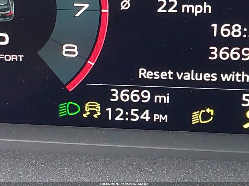 2025 Audi Q3 Premium 45 Tfsi S Line Quattro Tiptronic VIN: WA1EECF30S1048213 Lot: 43779376