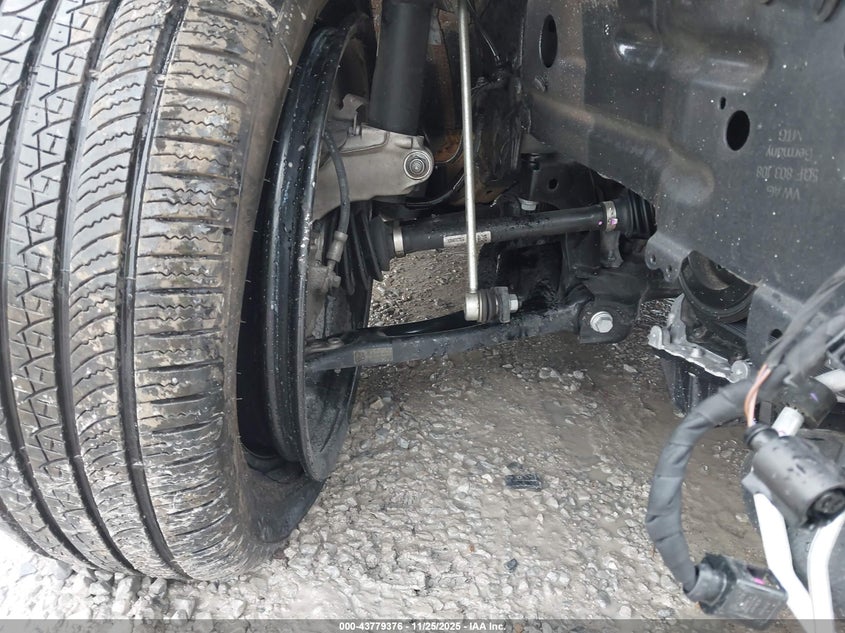 2025 Audi Q3 Premium 45 Tfsi S Line Quattro Tiptronic VIN: WA1EECF30S1048213 Lot: 43779376