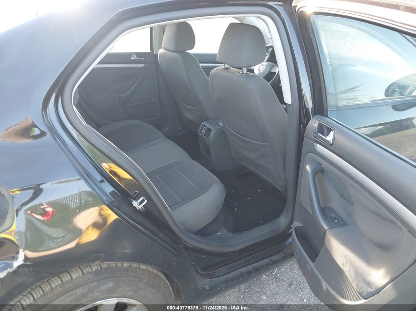 2007 Volkswagen Jetta VIN: 3VWGF71K37M047663 Lot: 43779378