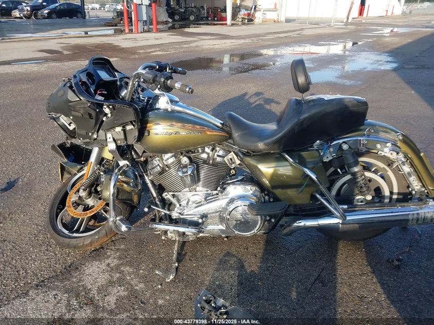 2017 Harley-Davidson Fltrxs Road Glide Special VIN: 1HD1KTC15HB614240 Lot: 43779398