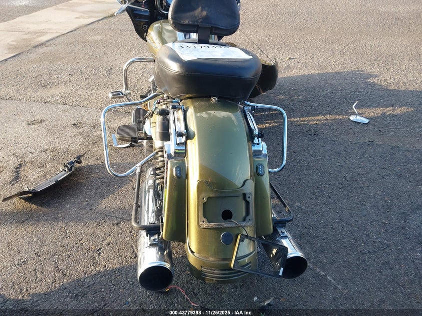 2017 Harley-Davidson Fltrxs Road Glide Special VIN: 1HD1KTC15HB614240 Lot: 43779398