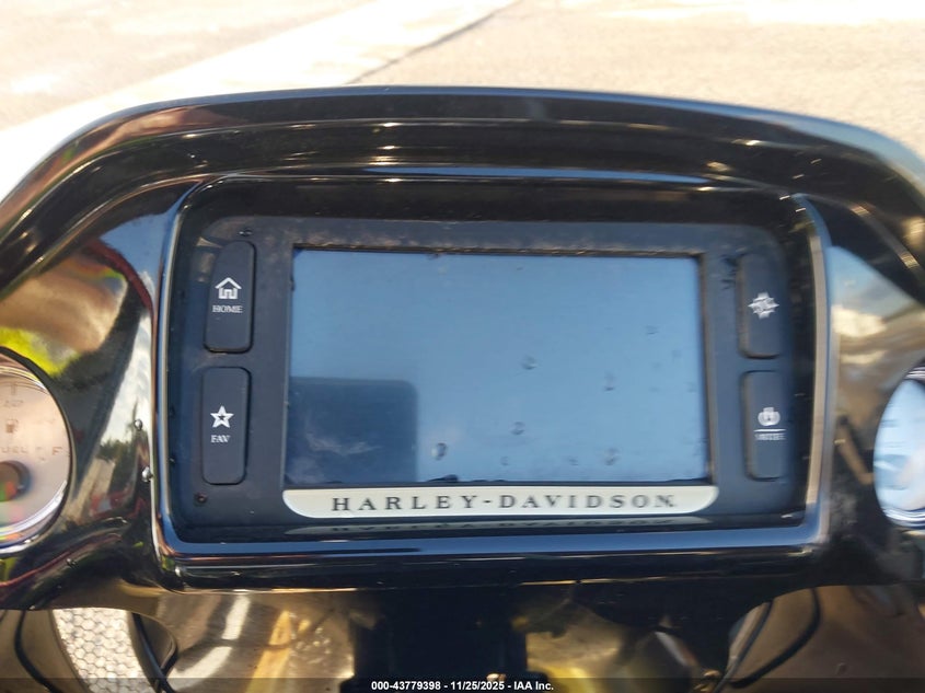 2017 Harley-Davidson Fltrxs Road Glide Special VIN: 1HD1KTC15HB614240 Lot: 43779398