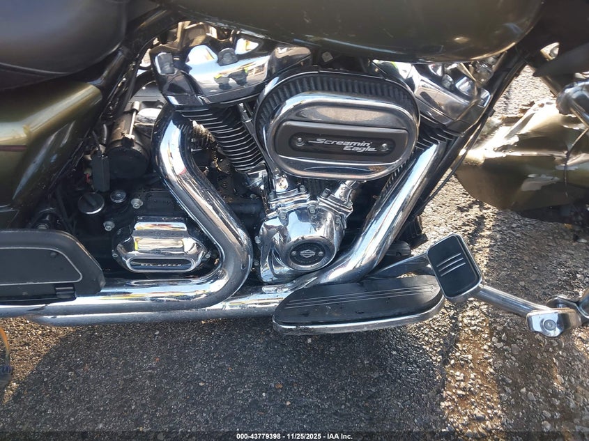 2017 Harley-Davidson Fltrxs Road Glide Special VIN: 1HD1KTC15HB614240 Lot: 43779398
