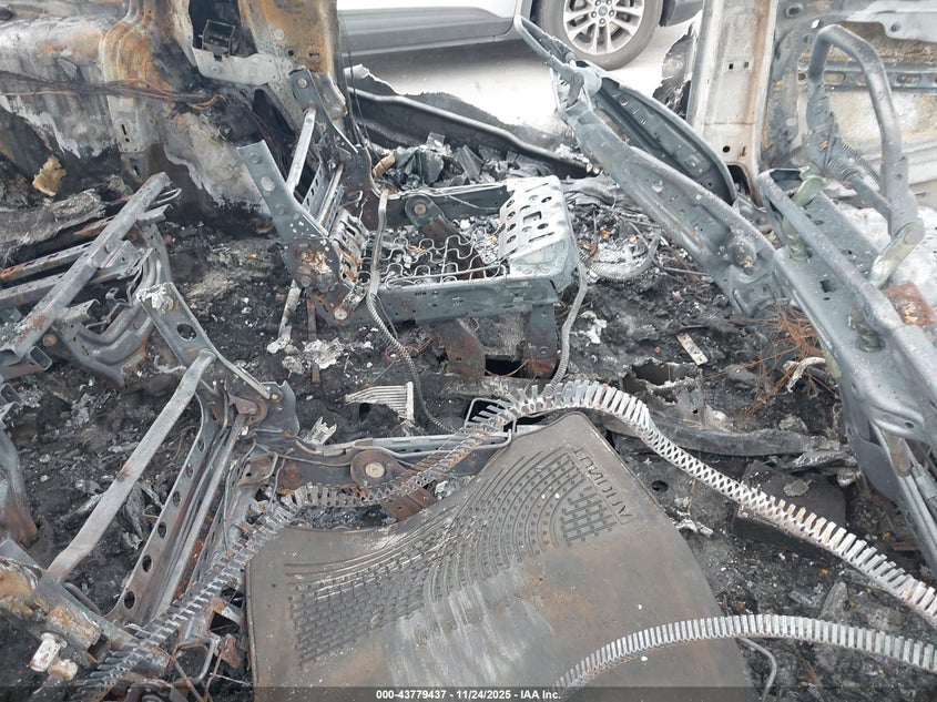 2018 Chrysler Pacifica Touring Plus VIN: 2C4RC1FG1JR212213 Lot: 43779437