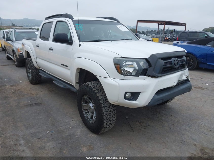 TOYOTA TACOMA BASE V6