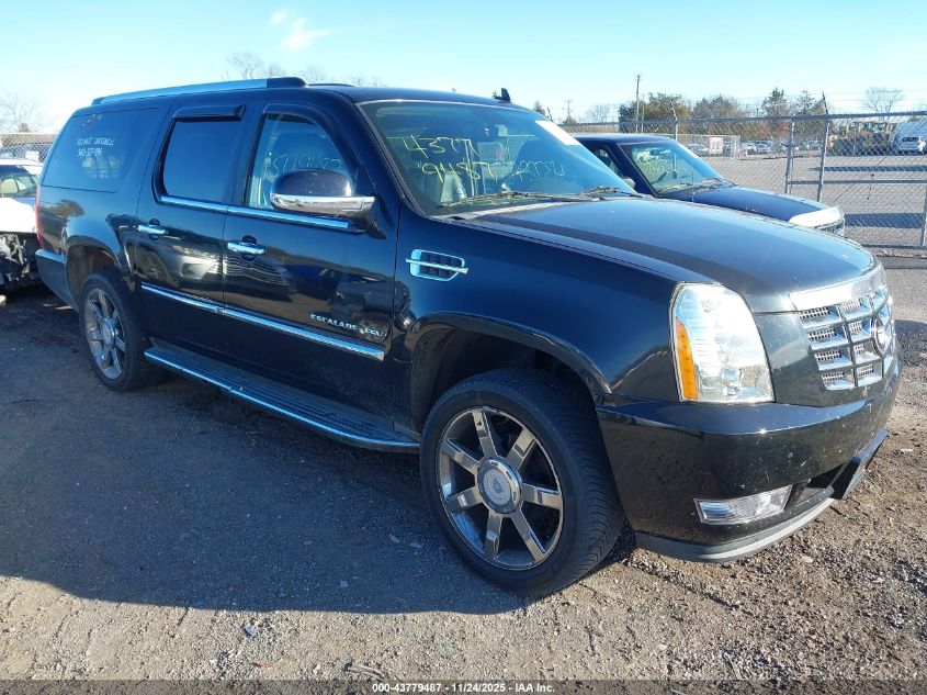 CADILLAC ESCALADE LUXURY