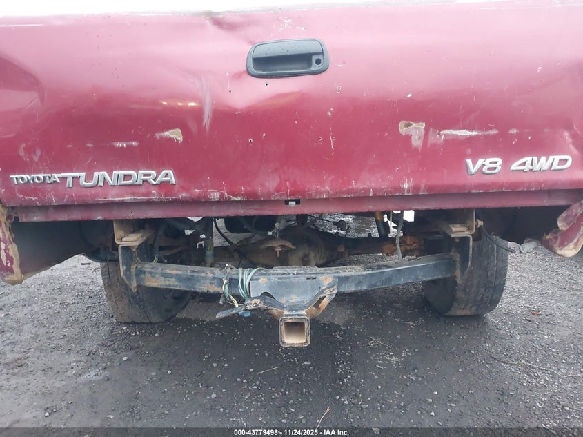 2000 Toyota Tundra Ltd V8 VIN: 5TBBT4816YS053002 Lot: 43779498