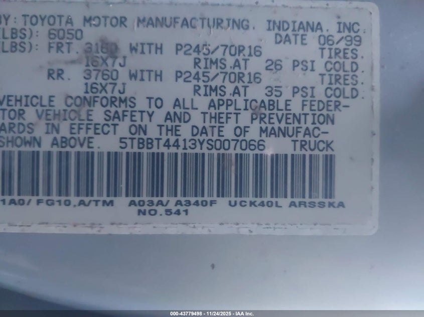 2000 Toyota Tundra Ltd V8 VIN: 5TBBT4816YS053002 Lot: 43779498