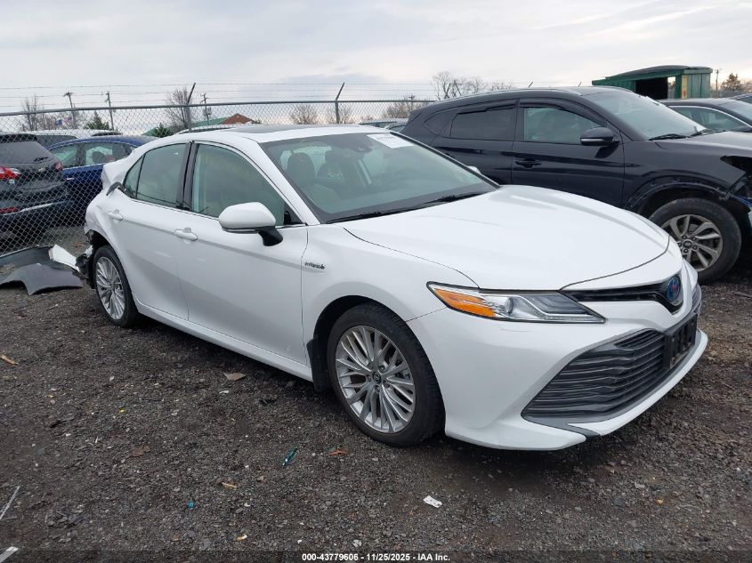 TOYOTA CAMRY HYBRID XLE HYBRID