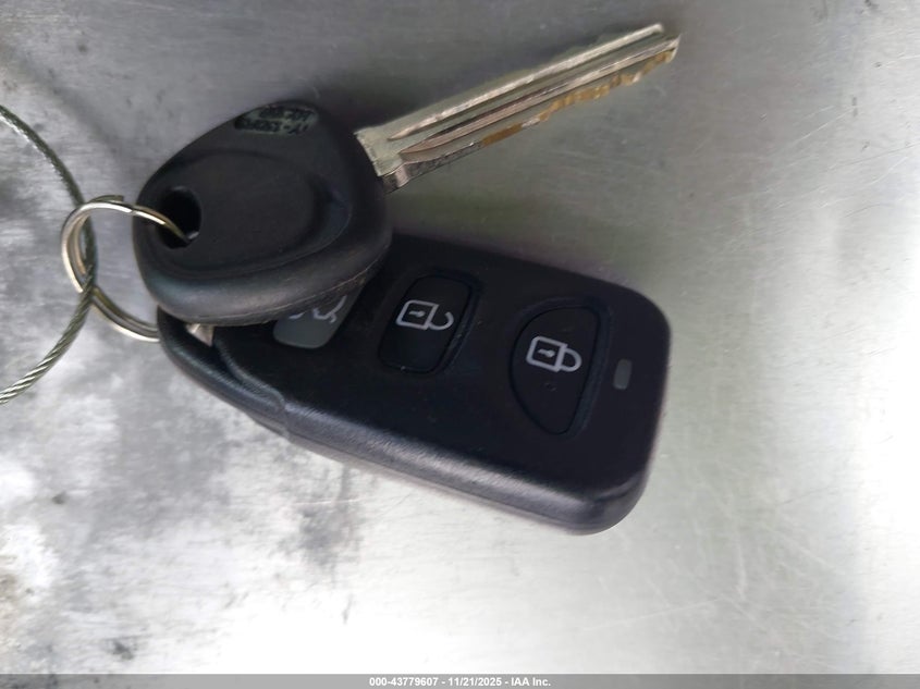 2019 Hyundai Elantra Se VIN: 5NPD74LF5KH495094 Lot: 43779607