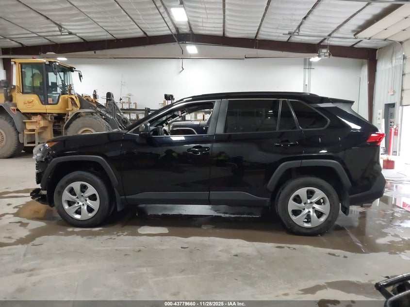 2021 Toyota Rav4 Le VIN: 2T3F1RFV0MC167573 Lot: 43779660