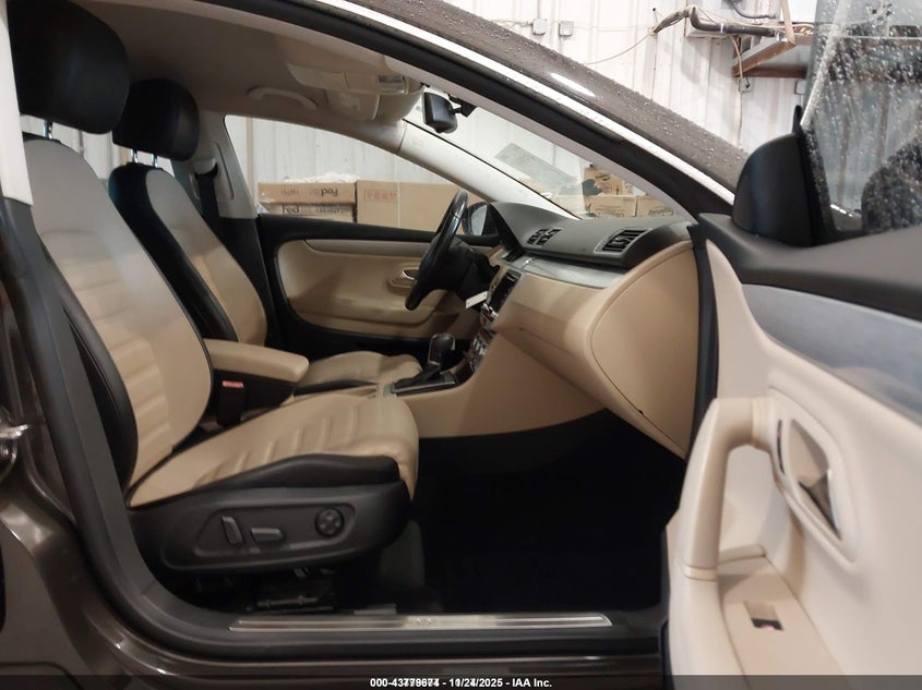 2013 VOLKSWAGEN CC auction photo 5