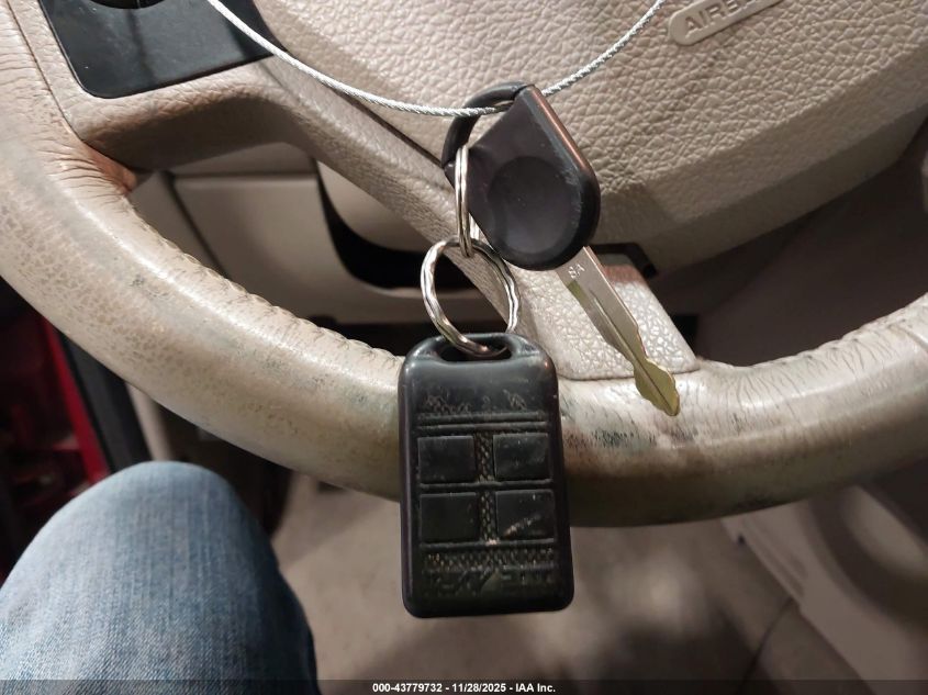 2006 Ford Explorer Xlt VIN: 1FMEU73896UA07773 Lot: 43779732