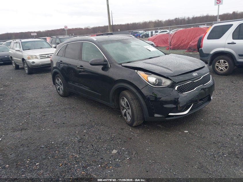 KIA NIRO LX