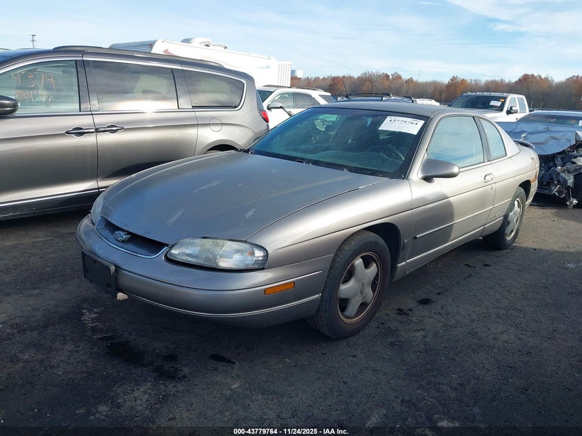 2G1WW12M3V9215229 1997 CHEVROLET MONTE CARLO photo no. 2