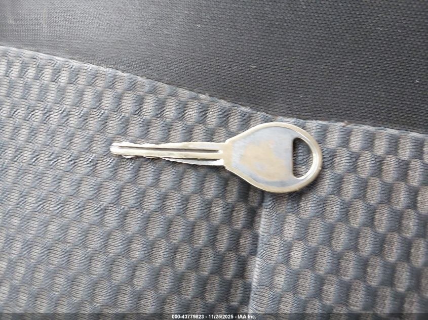 2001 Nissan Frontier Se-V6 VIN: 1N6ED26Y61C306698 Lot: 43779823