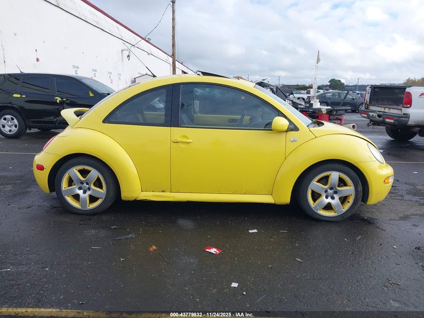 2002 Volkswagen New Beetle Gls 1.8L Turbo VIN: 3VWCD21C02M449035 Lot: 43779832