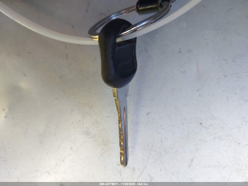 2003 Chevrolet Silverado 1500 VIN: 1GCEC14X73Z137608 Lot: 43779871