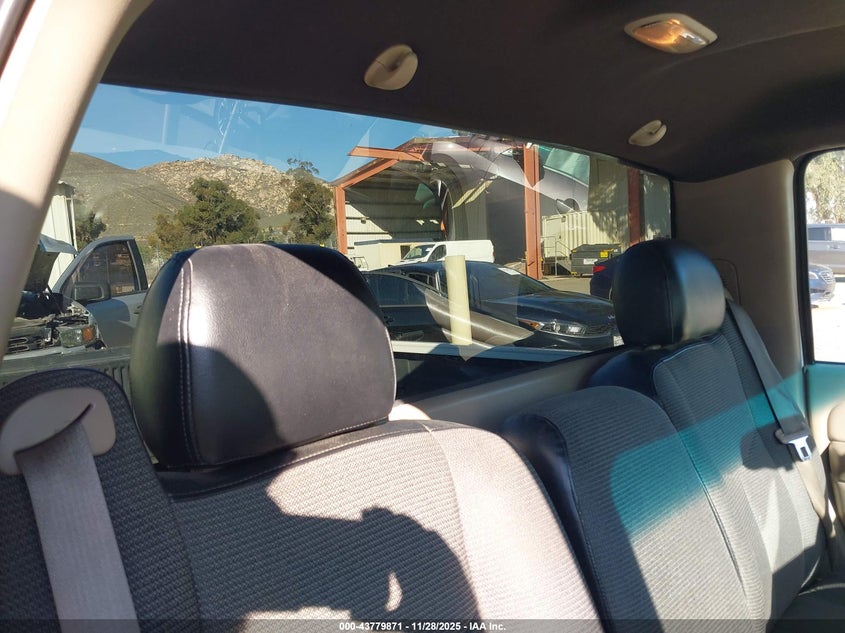 2003 Chevrolet Silverado 1500 VIN: 1GCEC14X73Z137608 Lot: 43779871