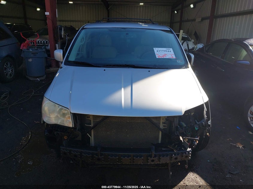 2012 Chrysler Town & Country Touring VIN: 2C4RC1BG1CR135884 Lot: 43779944