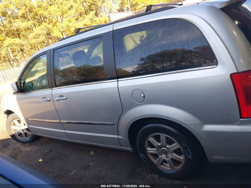 2012 Chrysler Town & Country Touring VIN: 2C4RC1BG1CR135884 Lot: 43779944