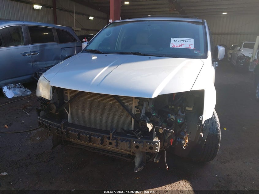 2012 Chrysler Town & Country Touring VIN: 2C4RC1BG1CR135884 Lot: 43779944