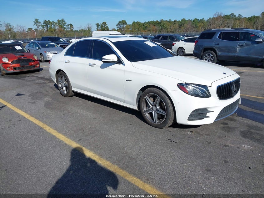MERCEDES-BENZ E-CLASS 4MATIC