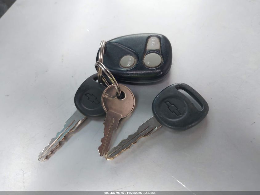 2000 Chevrolet Express Upfitter Pkg. VIN: 1GBFG15RXY1212577 Lot: 43779975