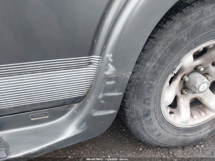 2000 Chevrolet Express Upfitter Pkg. VIN: 1GBFG15RXY1212577 Lot: 43779975