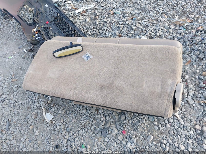 2000 Ford Excursion Limited VIN: 1FMNU42S0YEC52423 Lot: 43780033