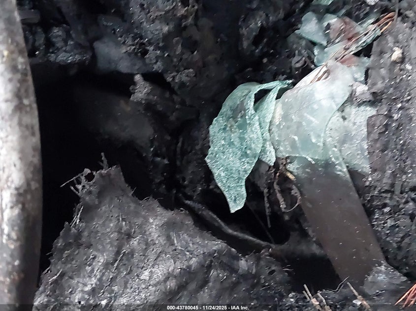 2009 Chevrolet Silverado 1500 Ltz VIN: 1GCEK39039Z157115 Lot: 43780045