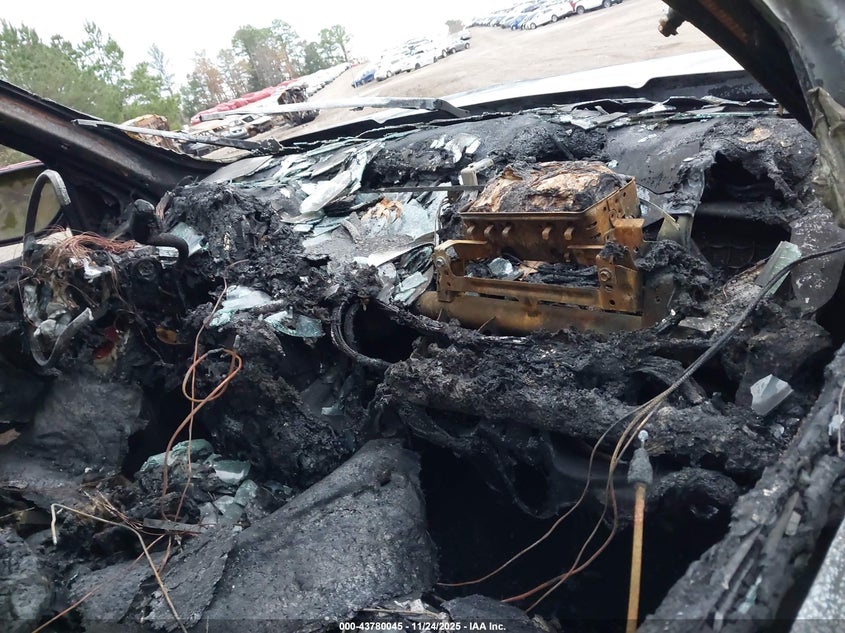 2009 Chevrolet Silverado 1500 Ltz VIN: 1GCEK39039Z157115 Lot: 43780045