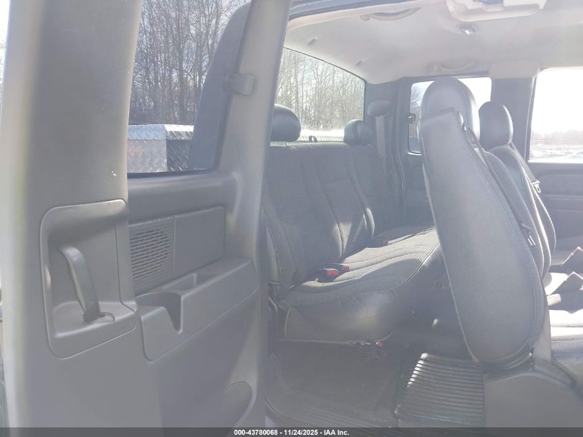 2005 Chevrolet Silverado 1500 Work Truck VIN: 1GCEK19VX5E282422 Lot: 43780068