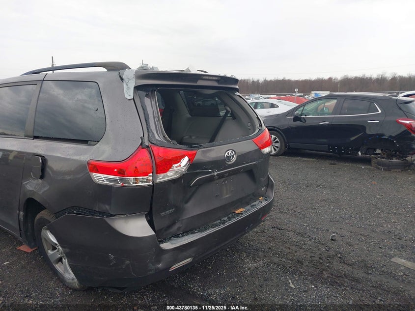 2013 Toyota Sienna Le V6 8 Passenger VIN: 5TDKK3DC6DS371479 Lot: 43780135