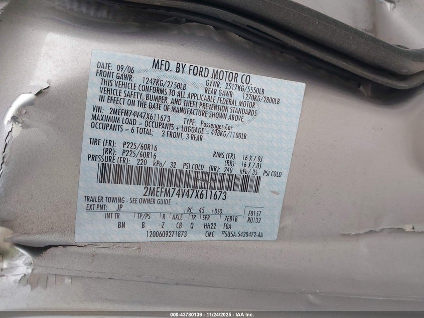 2007 Mercury Grand Marquis Gs VIN: 2MEFM74V47X611673 Lot: 43780139