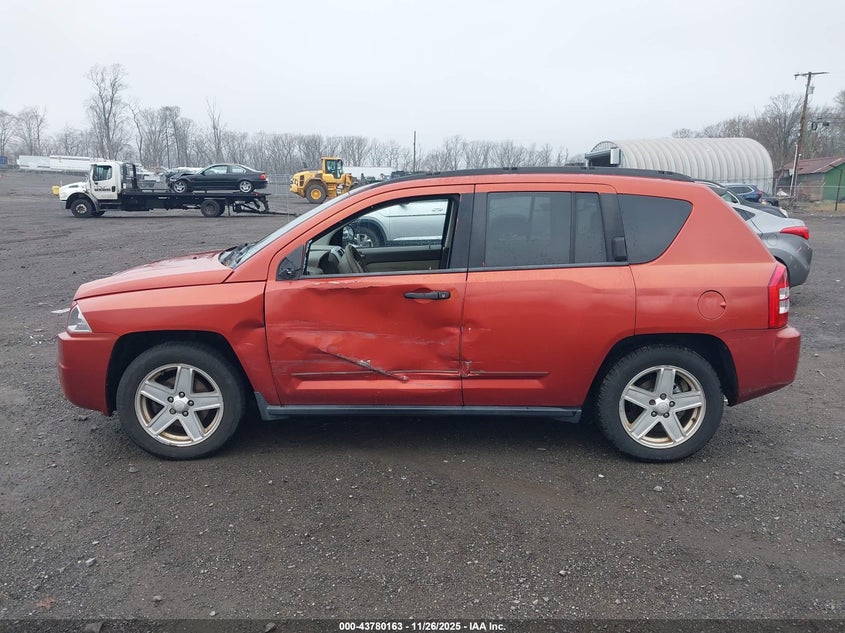 2008 Jeep Compass Sport VIN: 1J8FF47W68D569913 Lot: 43780163