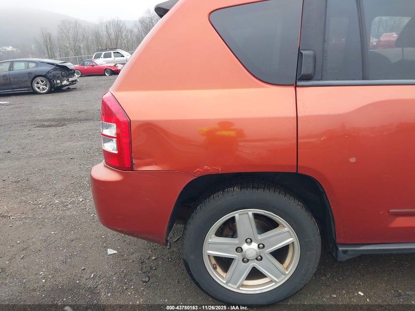 2008 Jeep Compass Sport VIN: 1J8FF47W68D569913 Lot: 43780163