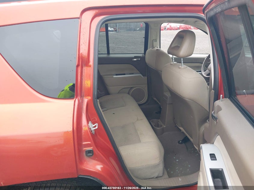 2008 Jeep Compass Sport VIN: 1J8FF47W68D569913 Lot: 43780163