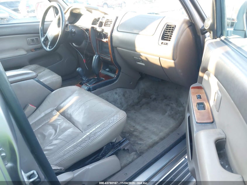 JT3HN86R519046076 2001 TOYOTA 4RUNNER photo no. 5