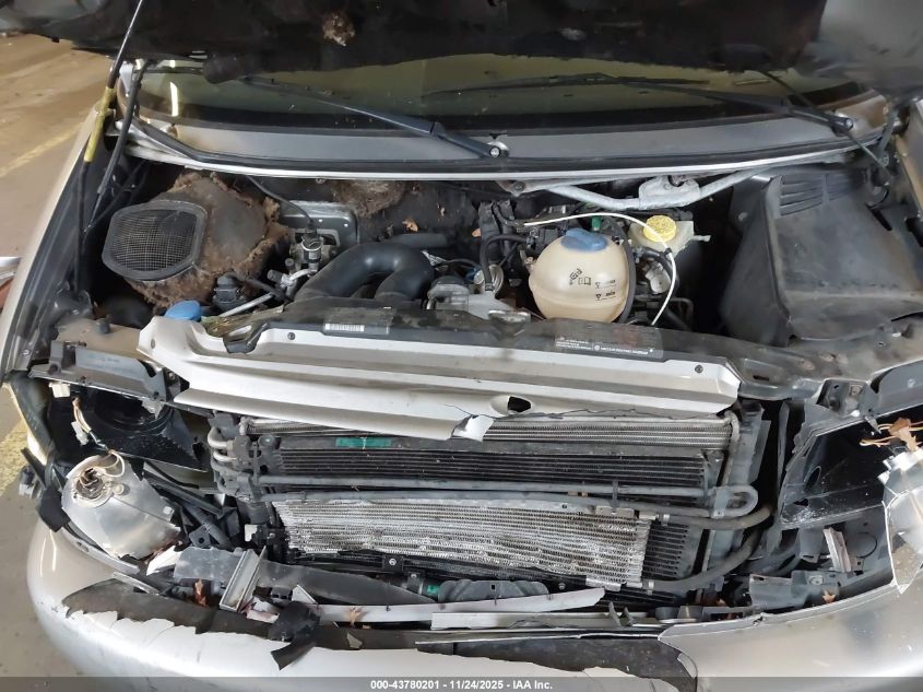 2000 Volkswagen Eurovan Mv VIN: WV2MH4700YH129748 Lot: 43780201