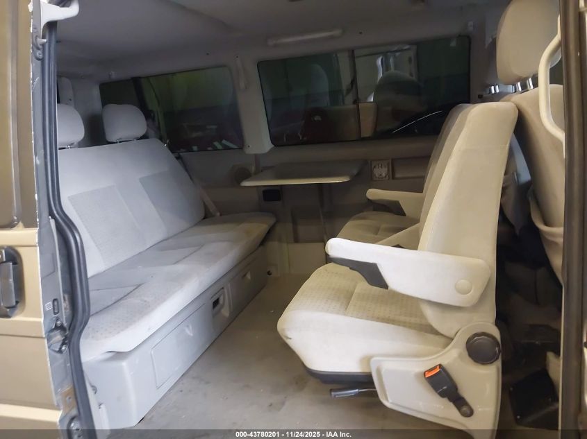 2000 Volkswagen Eurovan Mv VIN: WV2MH4700YH129748 Lot: 43780201