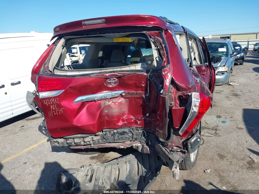 2013 Toyota Sienna Limited V6 7 Passenger VIN: 5TDYK3DC8DS288565 Lot: 43780244