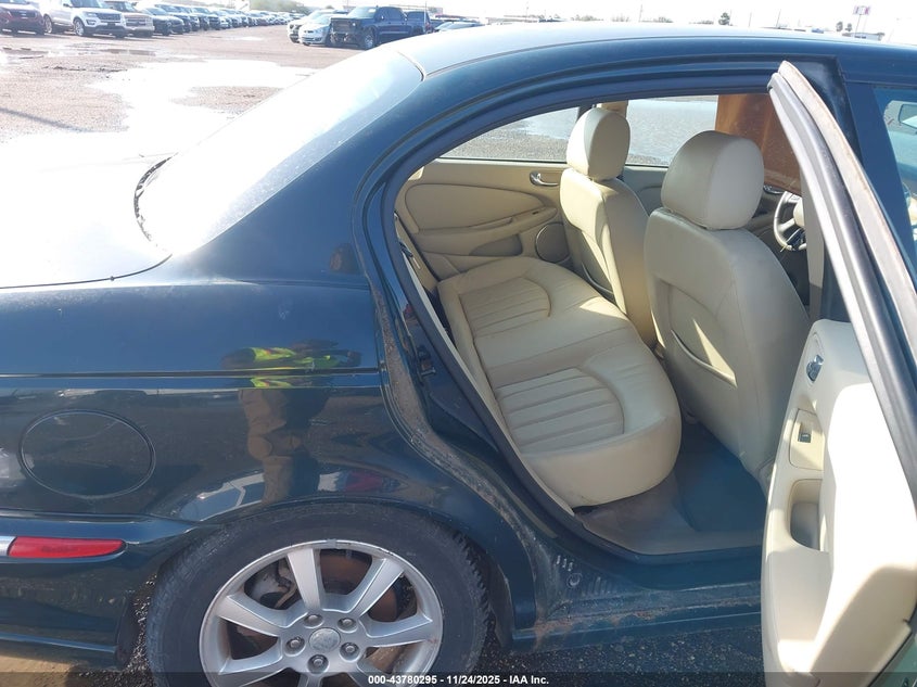 2004 Jaguar X-Type 2.5 VIN: SAJEB52D54XD99485 Lot: 43780295