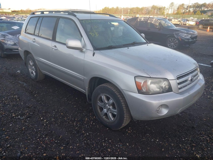 2005 TOYOTA HIGHLANDER