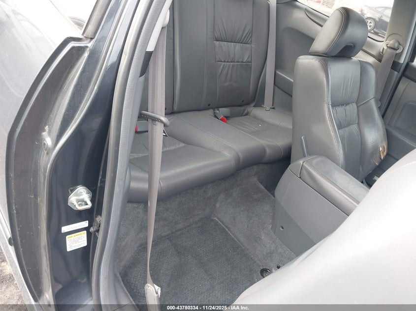 2006 Honda Accord 3.0 Ex VIN: 1HGCM82606A005981 Lot: 43780334