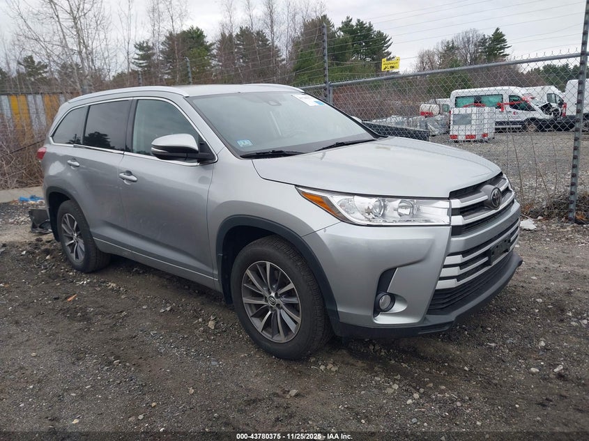 TOYOTA HIGHLANDER XLE
