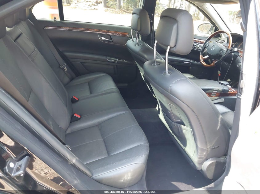 2009 Mercedes-Benz S 550 4Matic VIN: WDDNG86X09A267107 Lot: 43780416