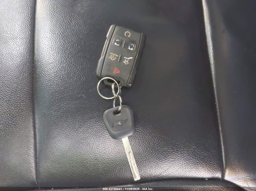 2016 Chevrolet Suburban Lt VIN: 1GNSKHKC0GR161471 Lot: 43780441