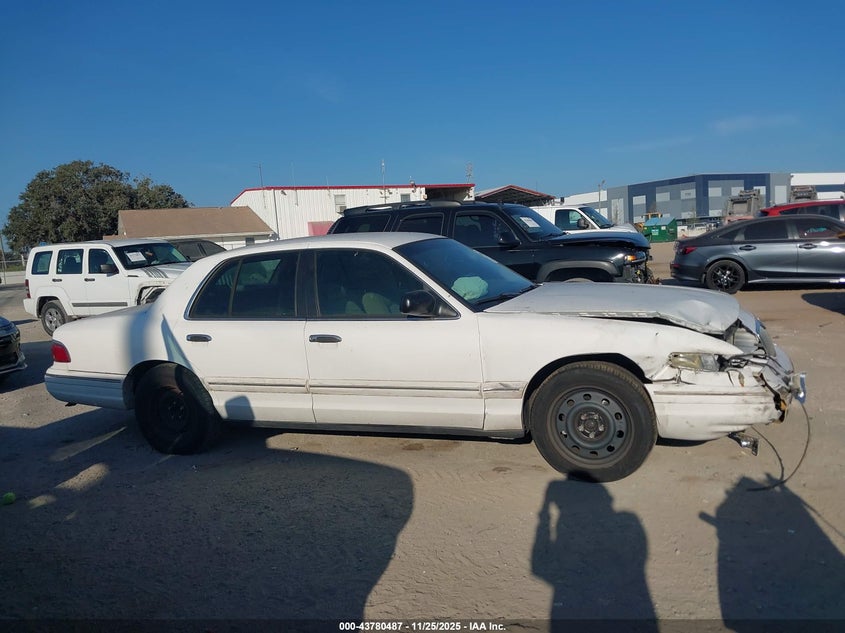 1997 Mercury Grand Marquis Gs VIN: 2MELM74W0VX627572 Lot: 43780487