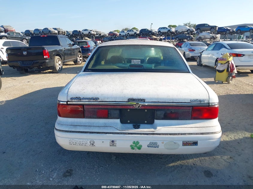 1997 Mercury Grand Marquis Gs VIN: 2MELM74W0VX627572 Lot: 43780487
